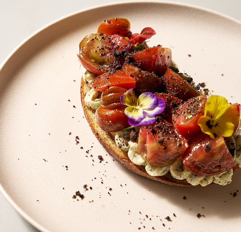 HEIRLOOM TOMATO TOAST