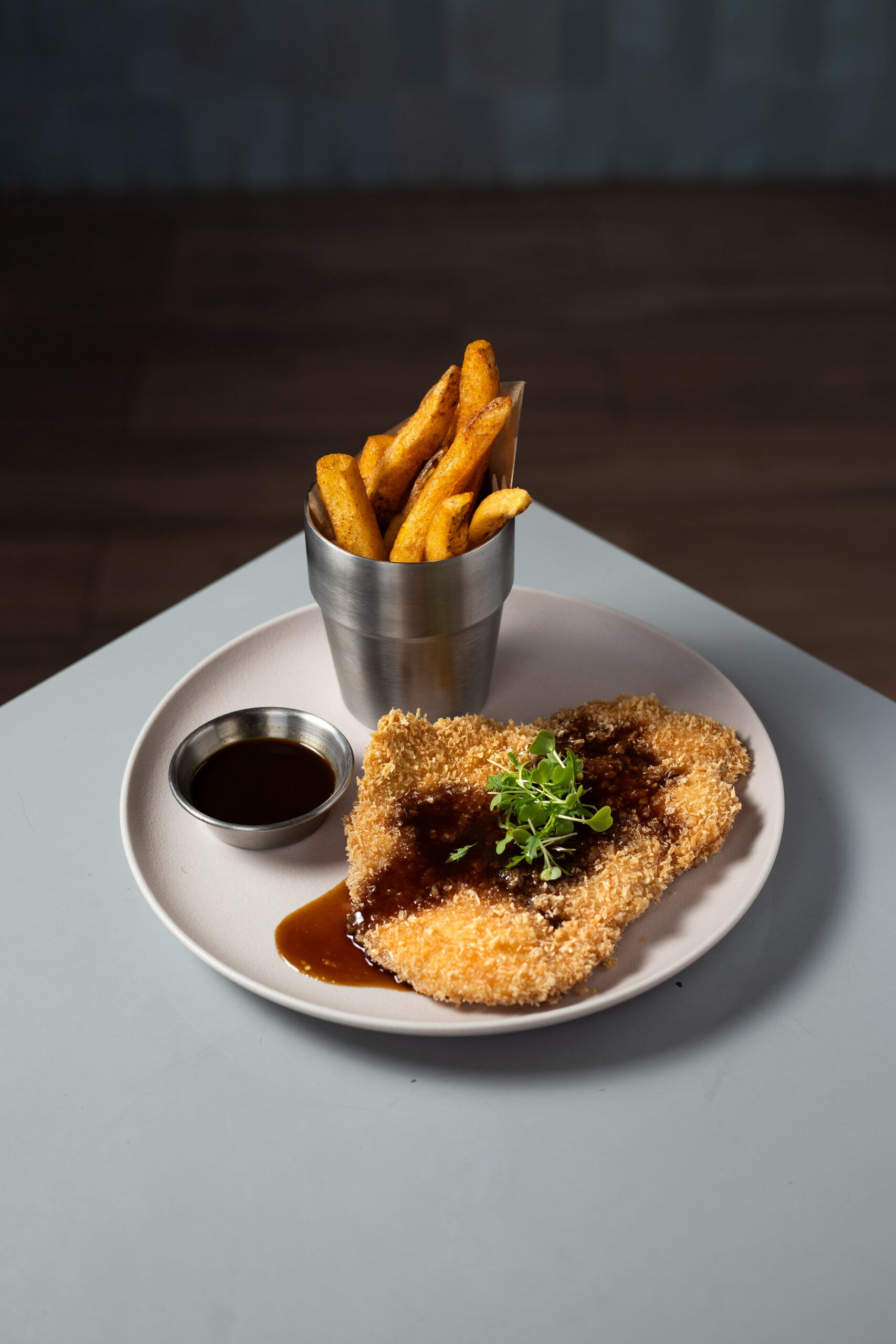 Schnitty with chips & gravy